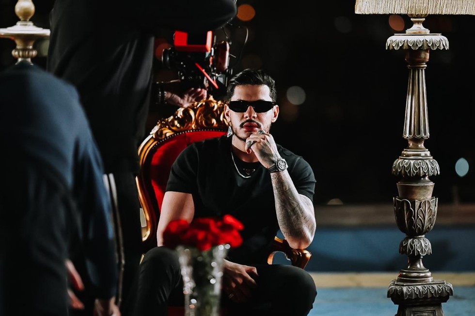 Hungria lança "Cara Metade" com clipe cinematográfico gravado em São Paulo