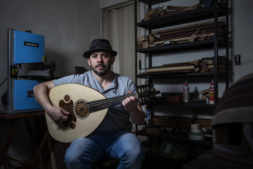 Festa Literária da Mantiqueira abre com recital sírio e mesa com Jamil Chade sobre distopia americana