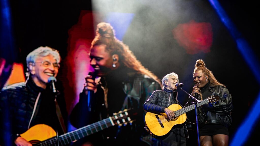 Festival Coolritiba 2025 reuniu cerca de 19 mil pessoas ao som de Caetano Veloso, Fresno, Liniker e mais