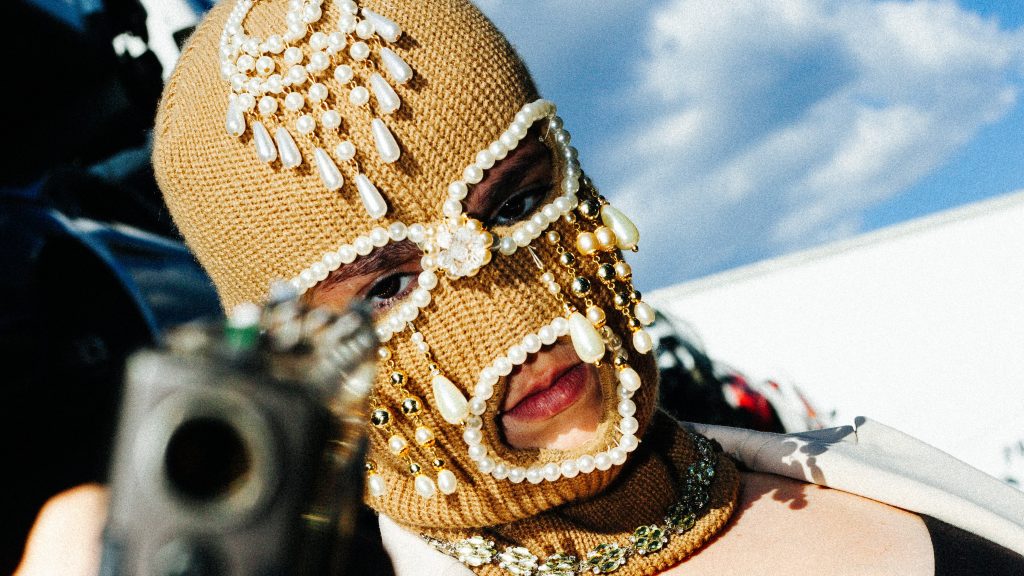 Fitasha mostra maturidade e entrega pessoal em “Rush”, seu novo álbum autoral