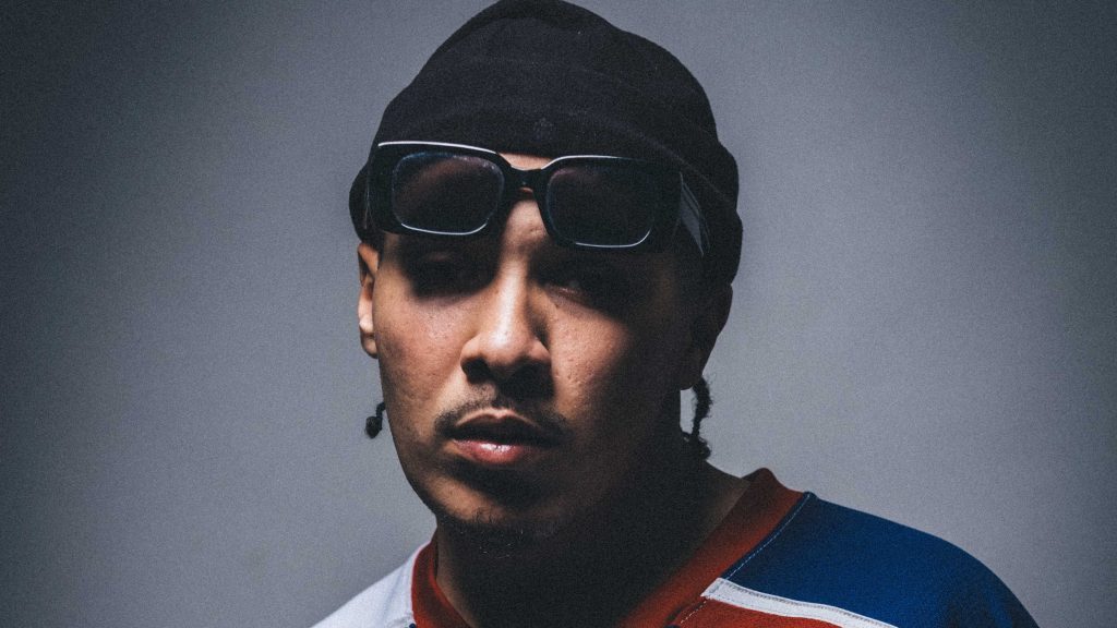 TR Le TodorainTé lança “CUBA” e mistura rap francês com bossa nova em campanha contra o bullying