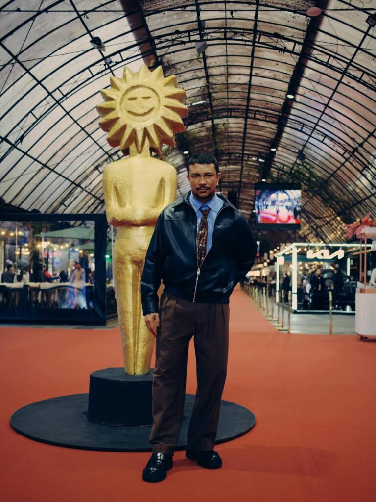 Xamã vence prêmio de Melhor Ator Coadjuvante no Festival de Gramado