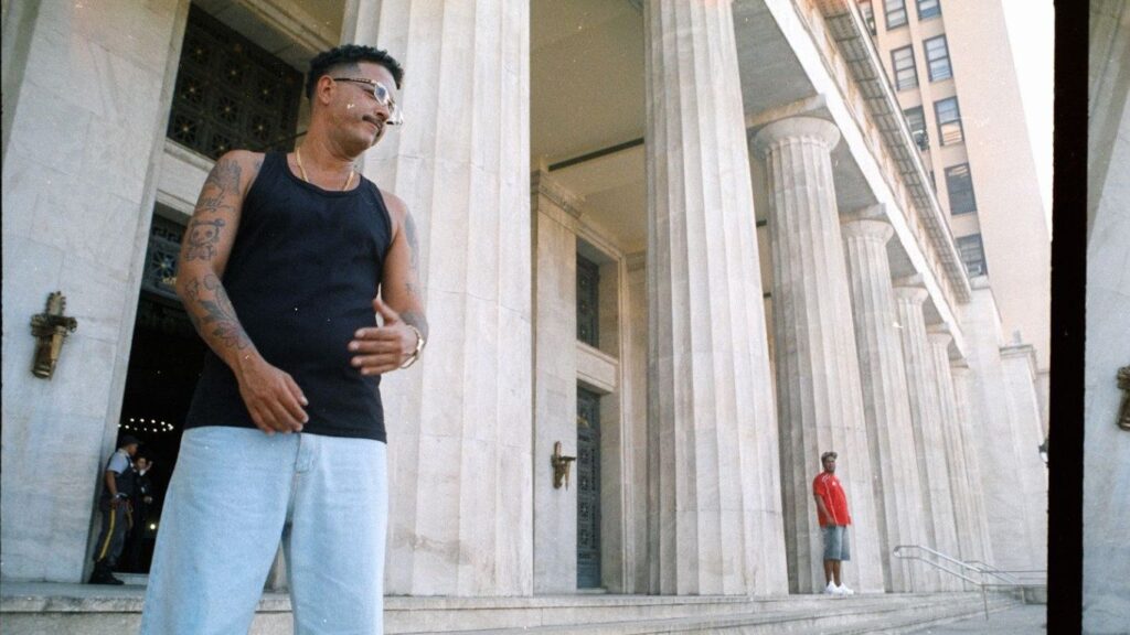 Akira Presidente lança "BIG FA7HER" e reafirma seu legado como pilar do rap nacional