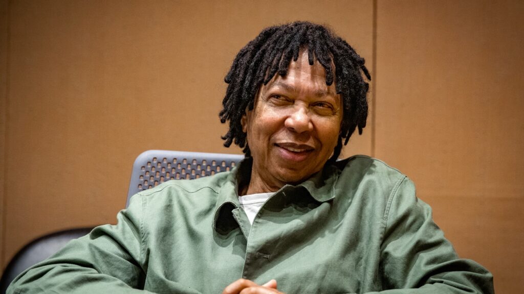 Djavan lança ação inédita no TikTok onde convida fãs a criarem versões para um trecho de música de seu próximo álbum