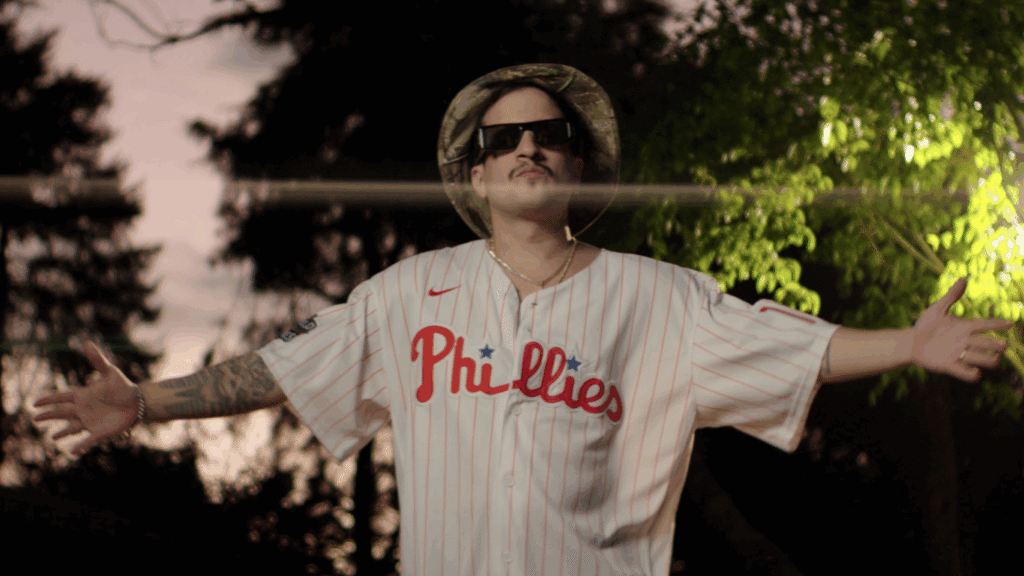 SPVIC apresenta single duplo que une love song e experimentações