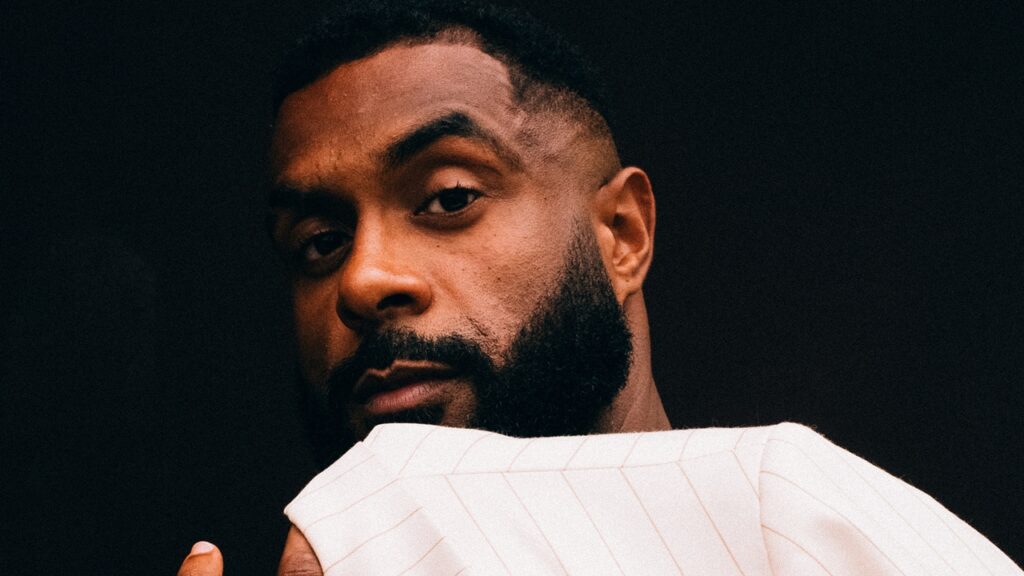 Baco Exu do Blues lança single com participação de Zeca Veloso e clipe estrelado por Ingrid Silva