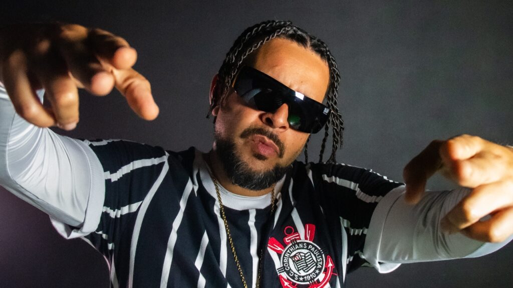 Curta-Metragem Revive as Origens do Corinthians com Trilha Sonora do Rapper ImEdiAto