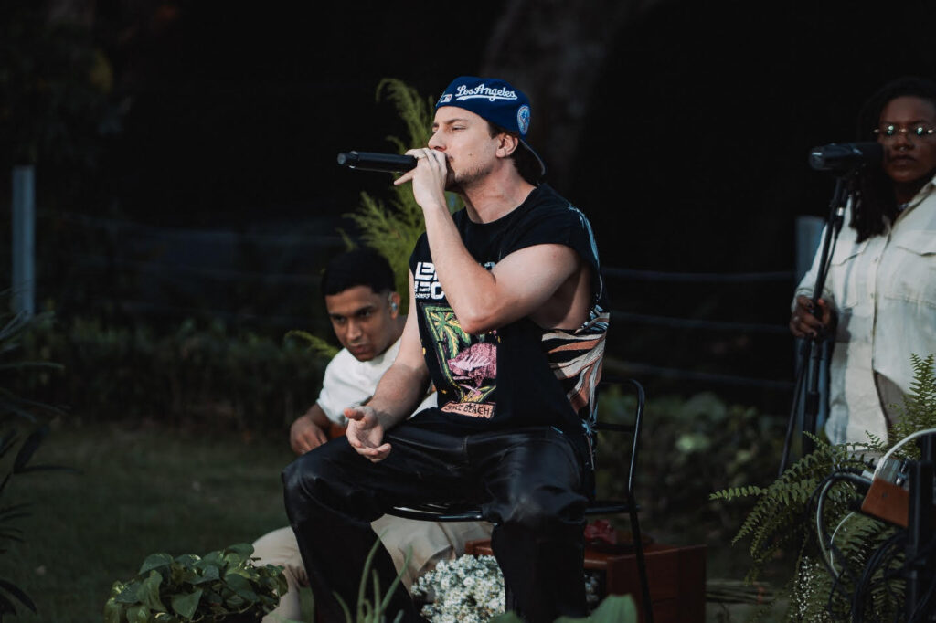 Pk apresenta “8PKDOS Sessions (Ao Vivo)”, projeto acústico e intimista que une sucessos e inéditas