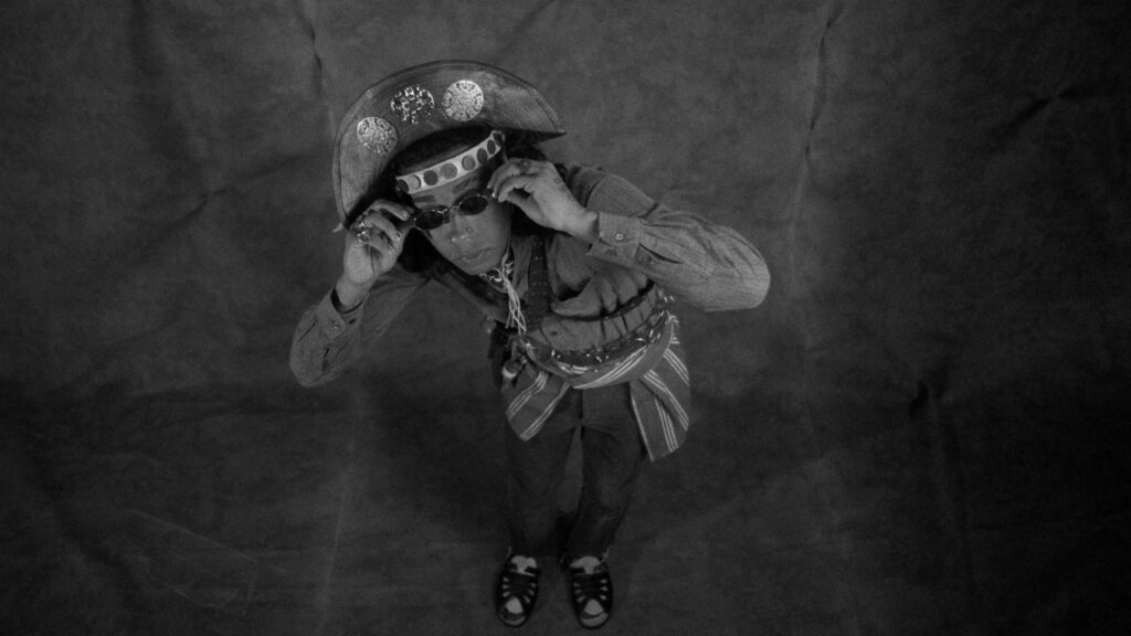 Mago de Tarso lança "Parasita", faixa que traz importante reflexão