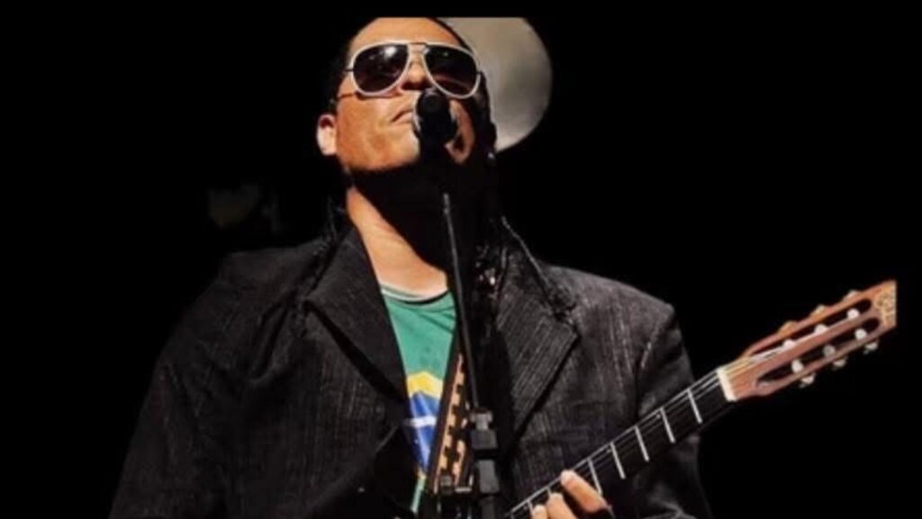 Um Single Sobre Lucidez e Retomada da Autonomia