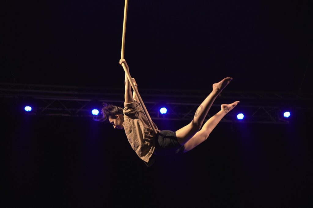 Festival Arranha-Céu celebra a arte circense solo no Espaço Cultural Renato Russo