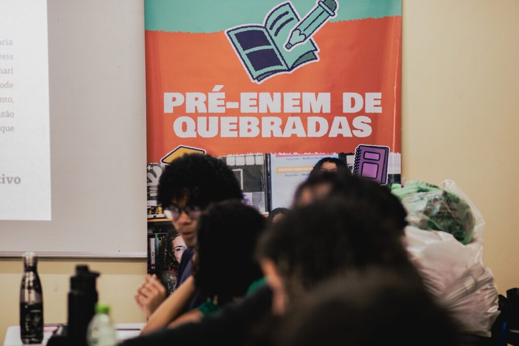 Pré-Enem de Quebradas abre inscrições com aulas gratuitas em quatro regiões do DF