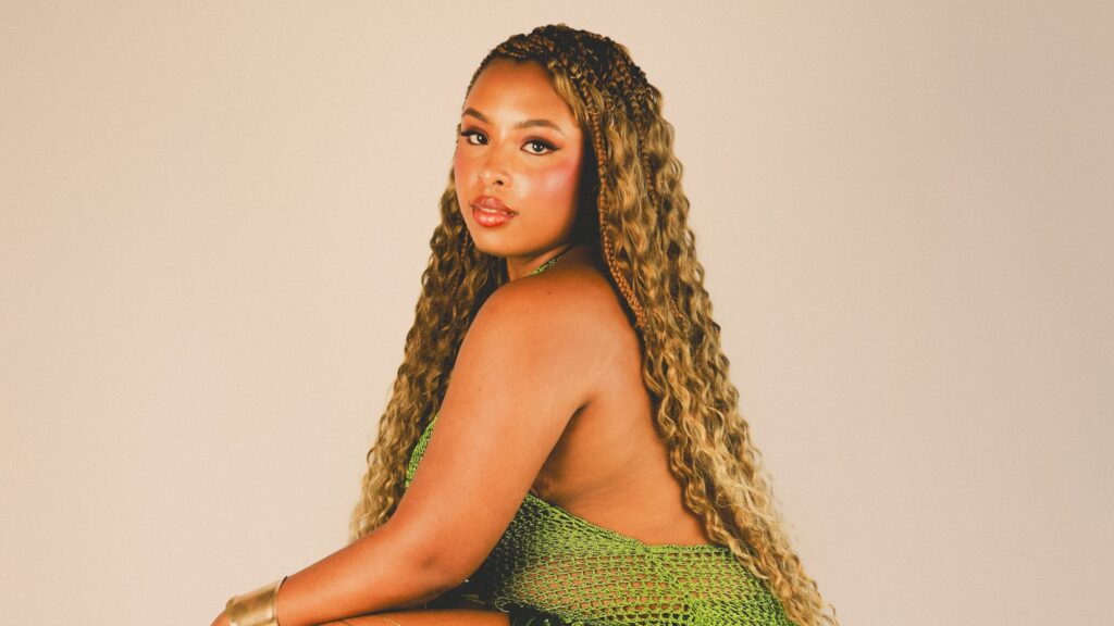 Meraki Nina apresenta “Rara e Brasileira” e consolida identidade no R&B nacional