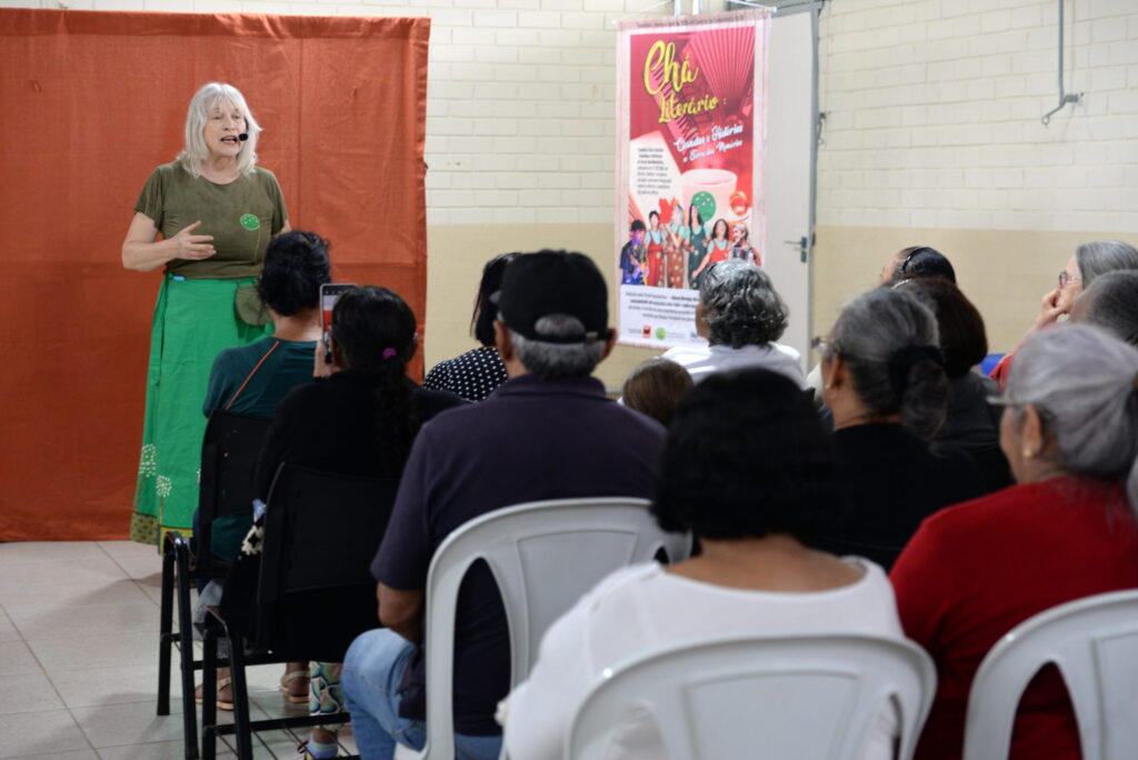 Projeto “Chá Literário” percorre 12 Centros de Convivência do DF com foco na memória e integração de idosos