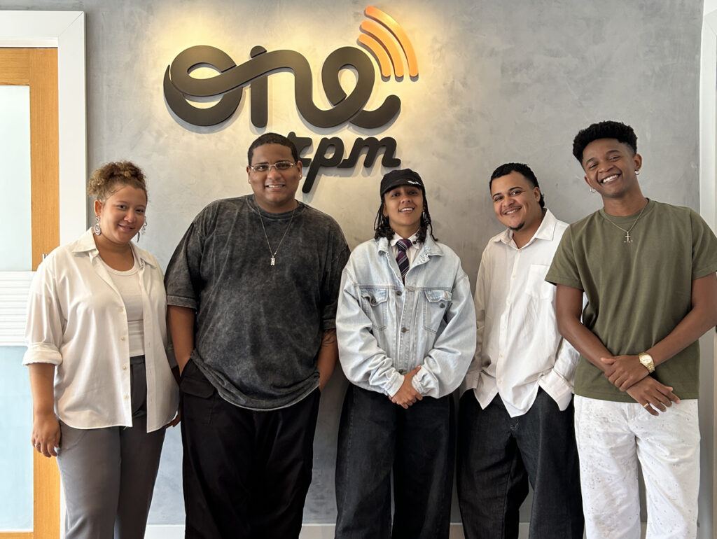 BIAB e equipe ONE Publishing