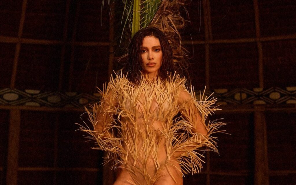 “CHOKA CHOKA”, com Shakira, estreia no Top 3 do Brasil e coloca Anitta no chart global do Spotify