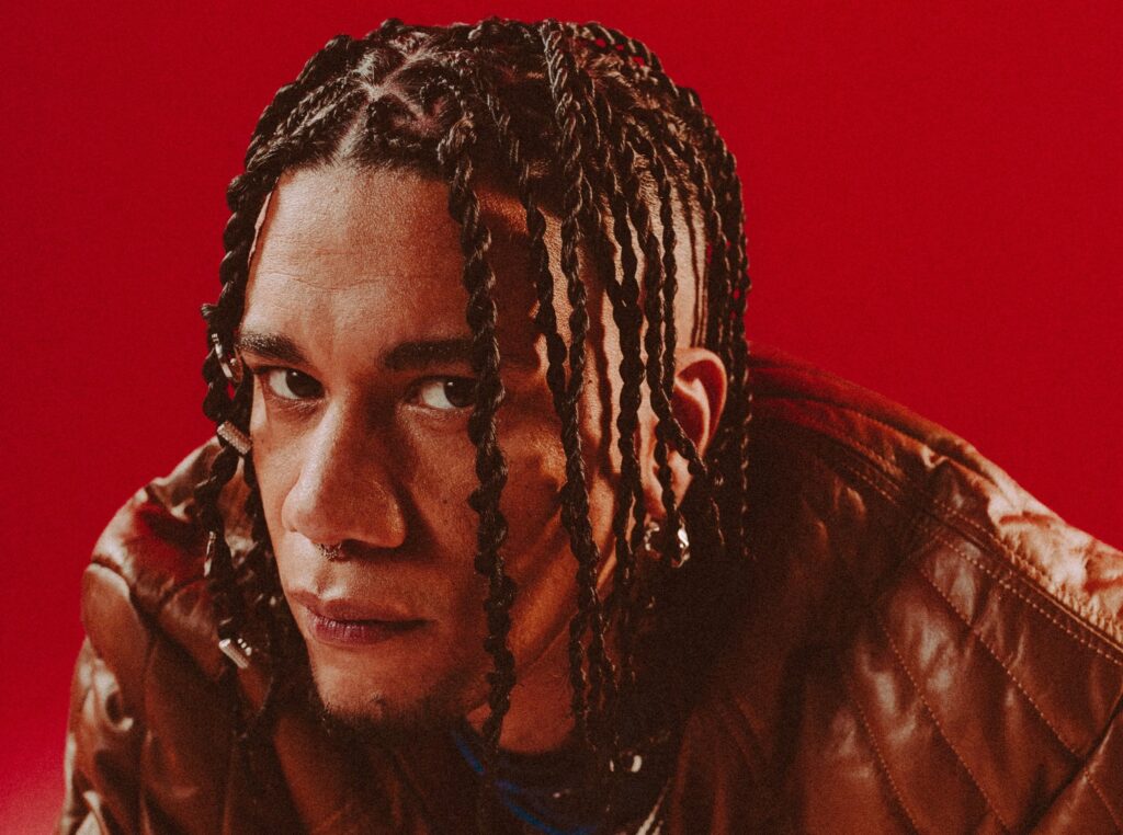 Dos experimentos à estreia solo: RDD revela ao TMDQA! o caminho até o disco "Hot Sauce"