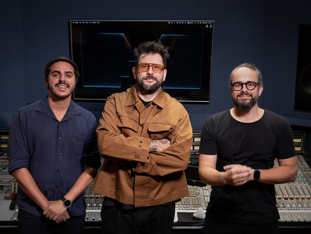 Rico Manzano, da Central Music, e Lucas Mayer e Silvinho Erné, da DaHouse Audio (Crédito: Ulisses Agnelli @leeagnelli)