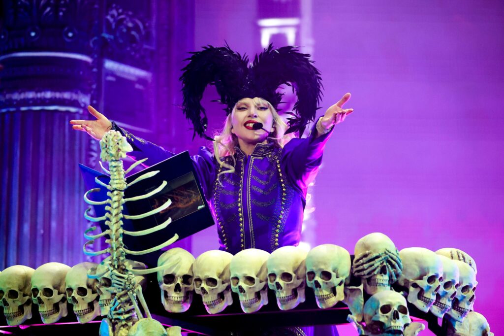 Lady Gaga lucrou mais de US$ 400 milhões com shows da “Mayhem Tour”