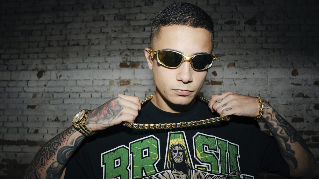 MC Hariel lança clipe de “País da Maracutaia”