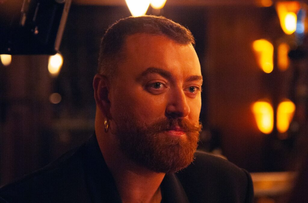 Sam Smith anuncia novo álbum para agosto deste ano