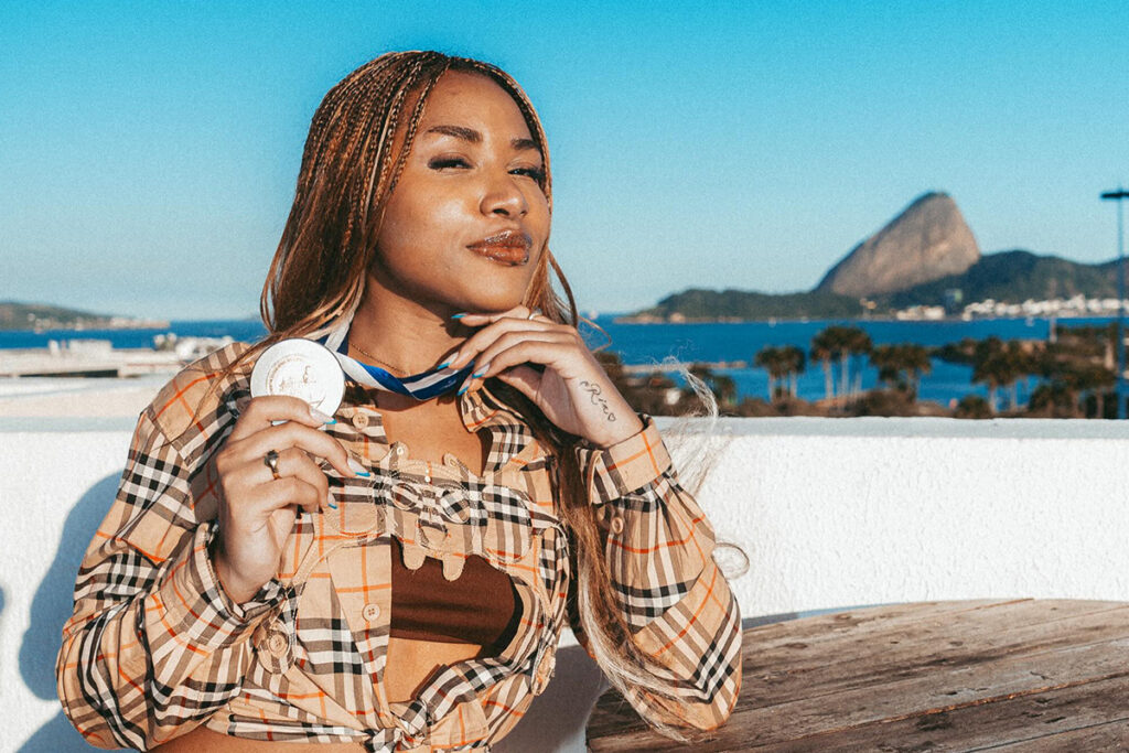 Ebony anuncia sua primeira turnê pela Europa
