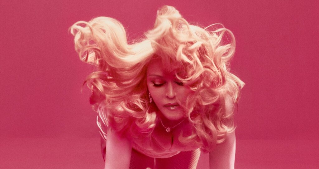 Madonna é a primeira artista norte-americana a liderar as paradas britânicas por cinco décadas com “Confessions II”