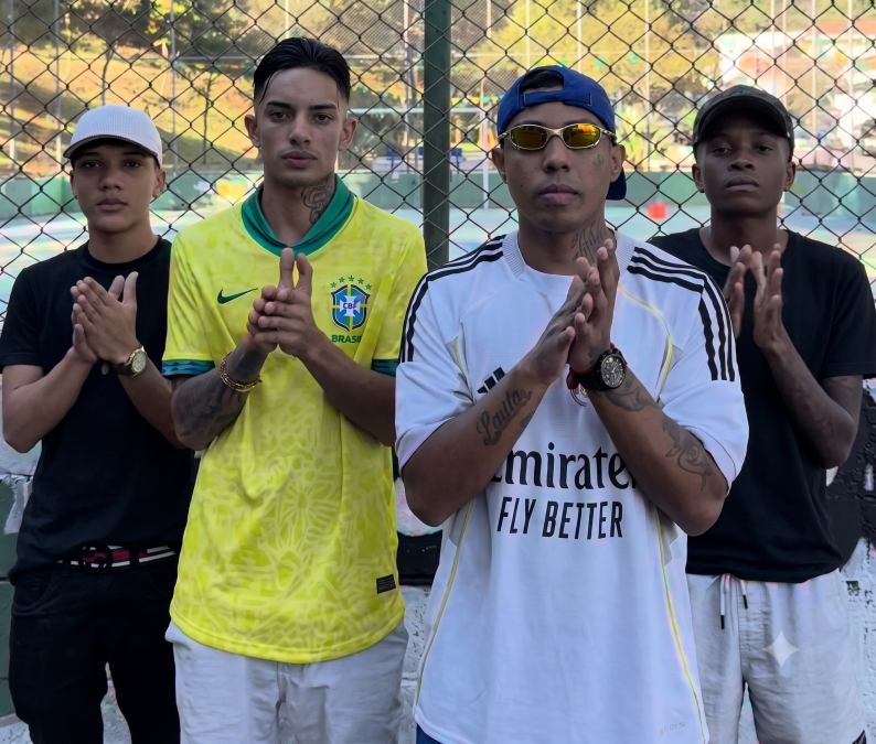 O Nascimento do Coral das Quebradas: A visão inovadora de MC DR