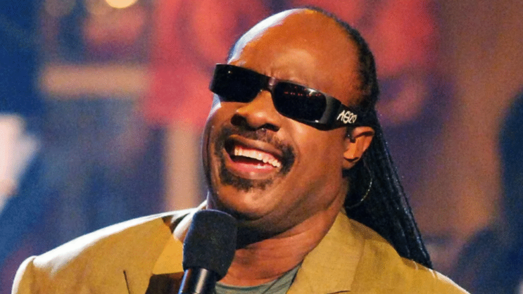 Stevie Wonder anuncia novo álbum de inéditas e resgata faixas gravadas na época de 'Songs in the Key of Life'