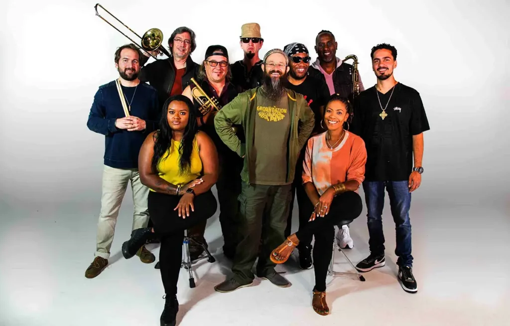 Groundation homenageia Bob Marley em show em Curitiba