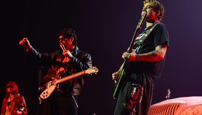 5SOS entrega nostalgia em show da turnê “Everyone’s A Star” em SP