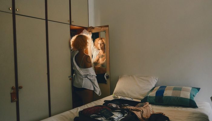 Adriana Santhi Comenta Seu Novo EP de Reencontro Criativo e Emocional