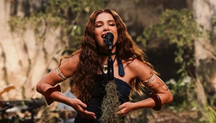 Anitta está gravando a segunda parte do disco lançado em abril