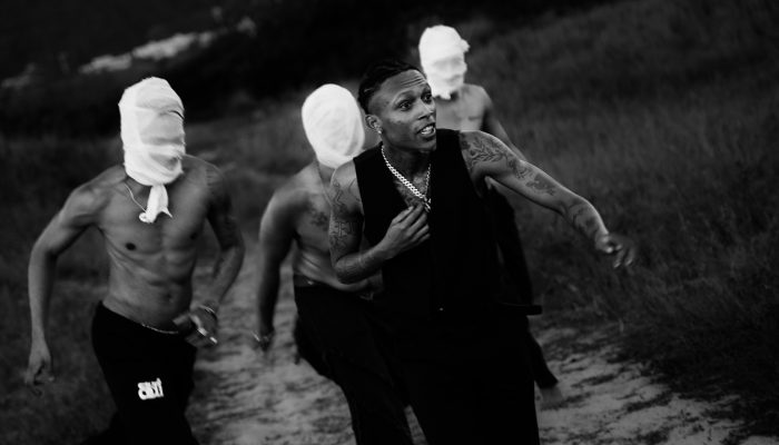 Após receber o Disco de Ouro, Alee lança o projeto "CAOS DLX" com grandes participações do rap nacional