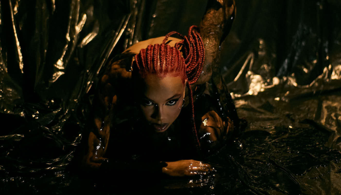 Azurah inicia nova fase com “Não Brinca Com Meu Sonho”