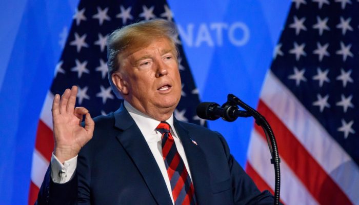 Brasileiros Reagem em Massa a Donald Trump Após Anúncio de Taxas e Restrições