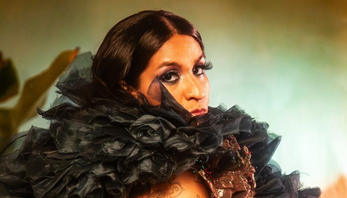 Brisa Flow segue turnê internacional com shows na Bolívia e Argentina