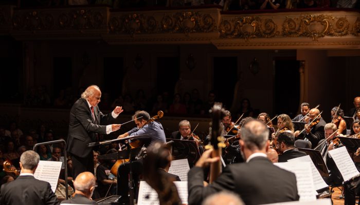 Orquestra Petrobras Sinfônica se apresenta com o maestro Isaac Karabtchevsky no Theatro Municipal do Rio - Crédito Renato Mangolin