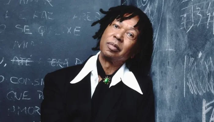 Djavan lança o 26º disco da carreira com faixa composta para Michael Jackson