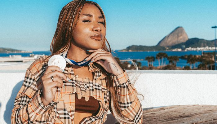 Ebony anuncia sua primeira turnê pela Europa