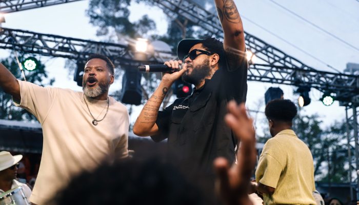 Emicida grava clipe de “Us Memo Preto Zica” com público no Quintal dos Prettos em São Paulo • Rap Dab