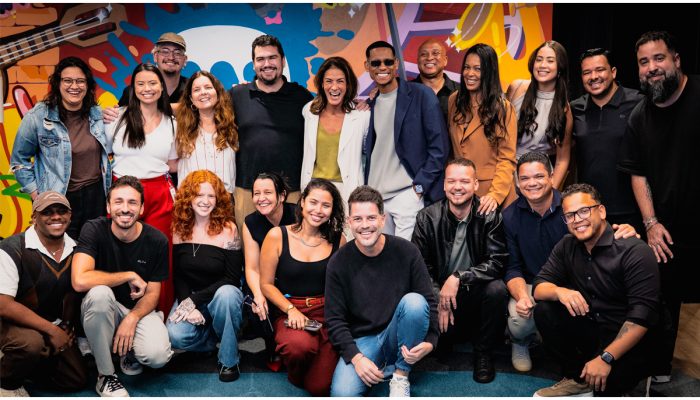 Equipe da Warner Music recebe Netto Brito