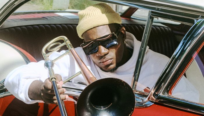 Joabe Reis mistura UK Garage, hip hop e música brasileira em seu novo disco "Drive Slow