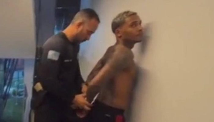 Justiça mantém prisão de MC Poze por 30 dias e artista é transferido para Bangu 3