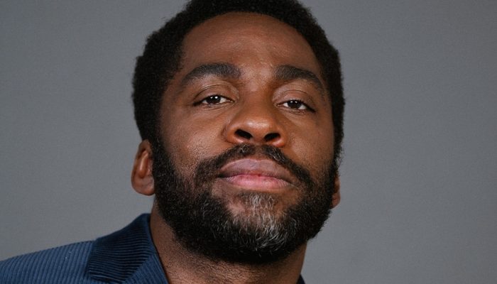 Lázaro Ramos anuncia novo projeto, “Mais Que Irmãos”, durante sua passagem por Berlim