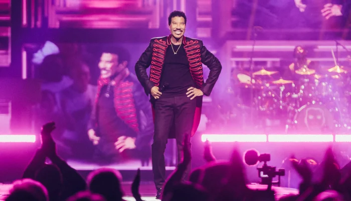 Lionel Richie registra pedidos de marca para proteger sua voz contra clonagem por IA