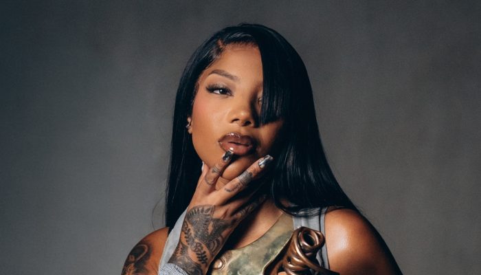 Ludmilla lança álbum com diversos nomes do Rap