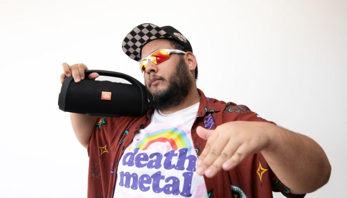 MC Karlos lança “Sampleando & Rimando”, single traz a essência do Rap Old School no estilo Boombap