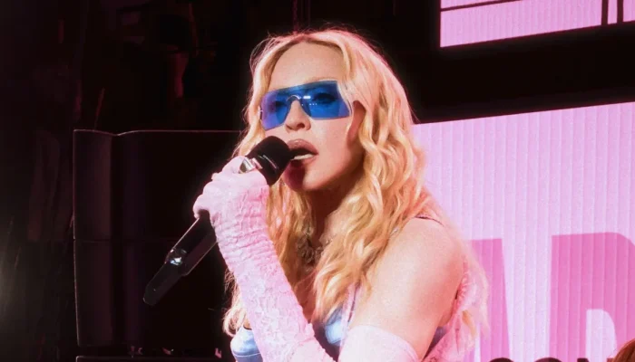 Madonna dá a entender que fará turnê em 2027