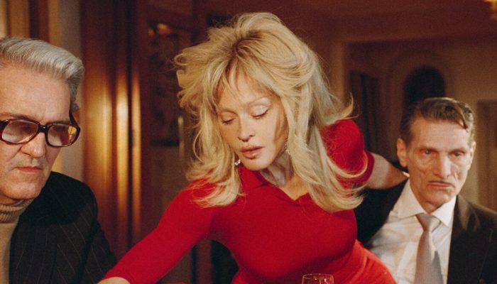 Madonna revela tática que usou para que o produtor Mark Kamins tocasse o demo de “Everybody”